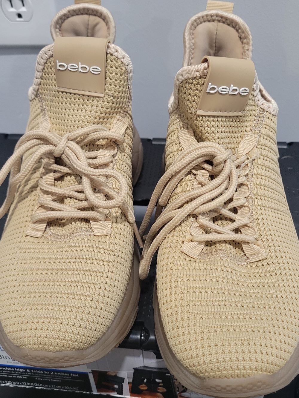 Bebe Women's Analia Sneakers Sz. 7.5 Excellent Condition